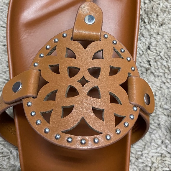🤎DV by Dolce Vita • brown laser cut slip on sandal • 7 - Picture 5 of 8